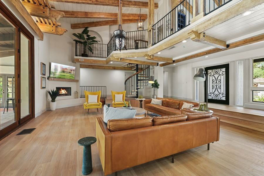 Great room with beamed ceilings, Valley Vista Estate
