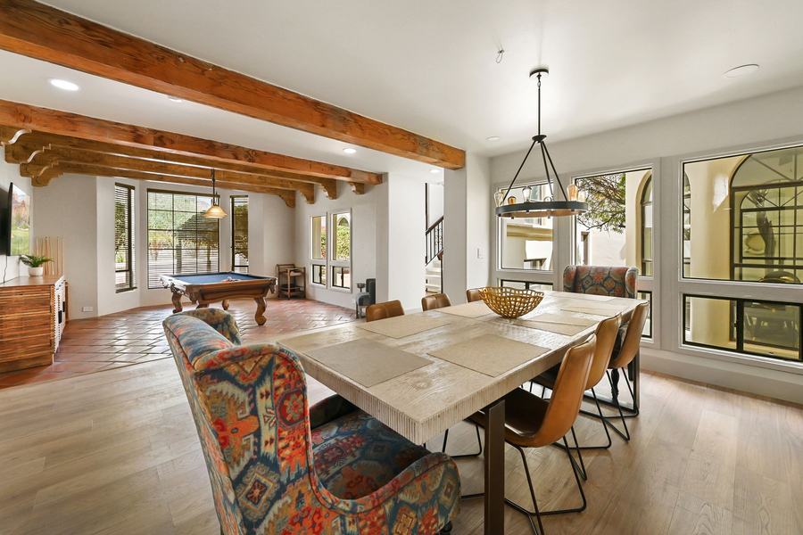 Dining room sitting area, Valley Vista Estate