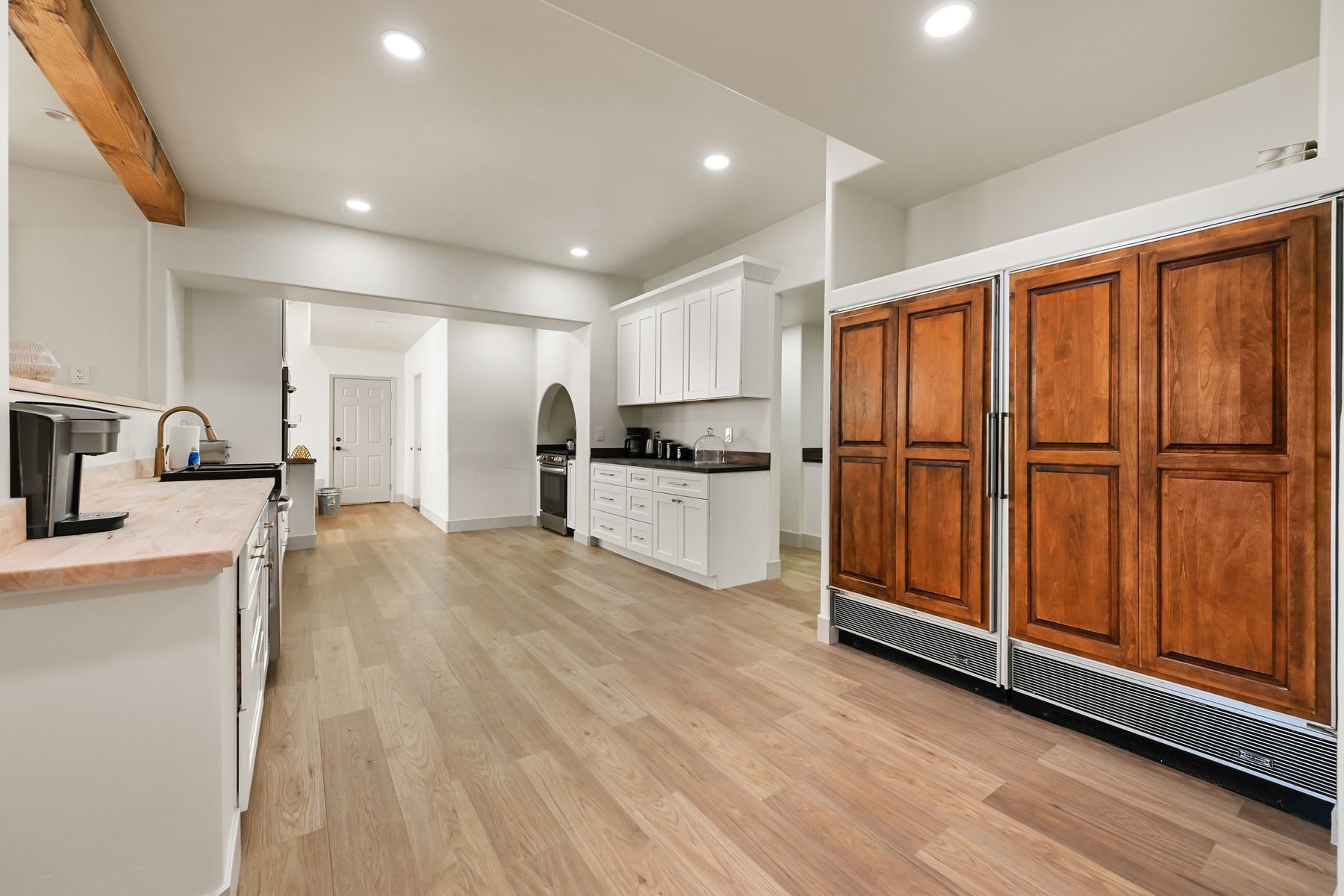 Chef's kitchen with large island, Valley Vista Estate