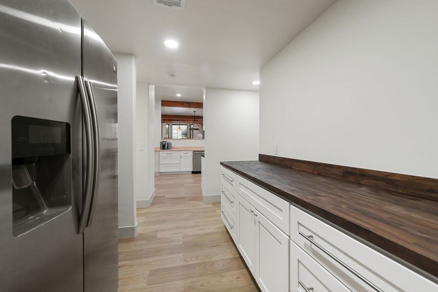 Laundry and utility room, Valley Vista Estate