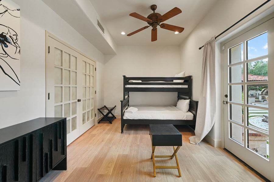 Bonus room den, Valley Vista Estate