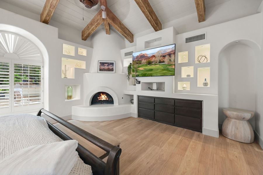 Primary suite built-ins, Valley Vista Estate