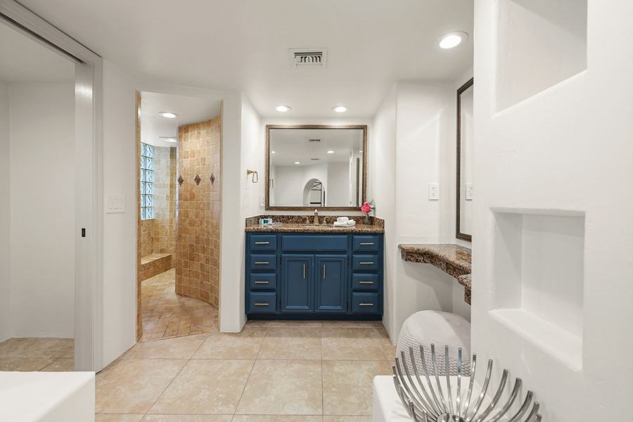 Primary bath detail, Valley Vista Estate